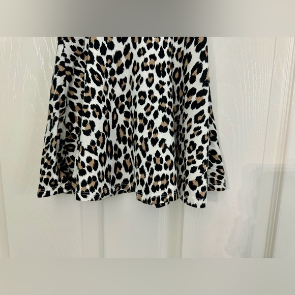Leopard dress with shoulder straps and droopy sleeves - Picture 3 of 14